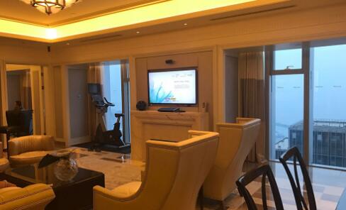 如何選購實木家具？分辨實木家具質量的全攻略