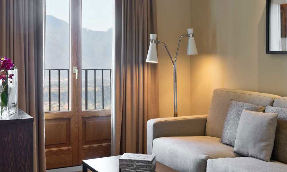 酒店家具的哪些風(fēng)格才能留住顧客？